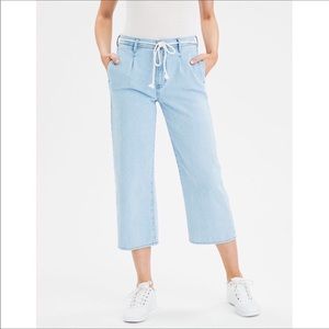 American Eagle Wide Legged Crop Denim Pant